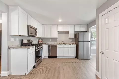 Kitchen - 90 Huron St, Warwick, RI 02889 photo 3 of 4