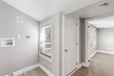 Entry Way - 90 Huron St, Warwick, RI 02889 photo 4 of 4
