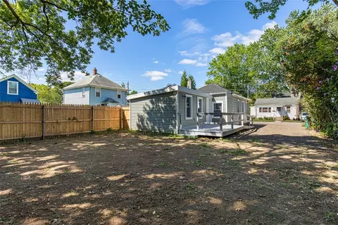 Exterior - 90 Huron St, Warwick, RI 02889 photo 5 of 10