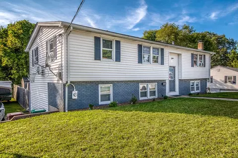 127 St Leon Ave, Woonsocket, RI 02895 photo 10