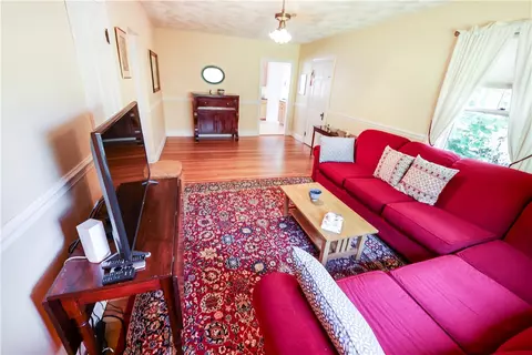 178 Lippitt Ave, Cranston, RI 02921 photo 4