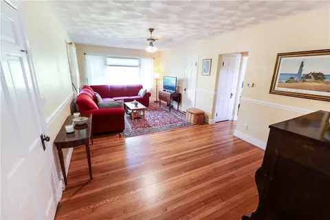 178 Lippitt Ave, Cranston, RI 02921 photo 5