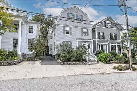109 Bowen St, Providence, RI 02906