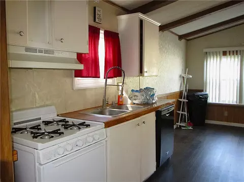 Kitchen - 3 Lear Dr, Coventry, RI 02816 photo 2 of 3
