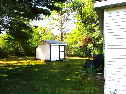 Exterior - 3 Lear Dr, Coventry, RI 02816 photo 6 of 8