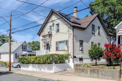 123 Yorkshire St, Providence, RI 02908