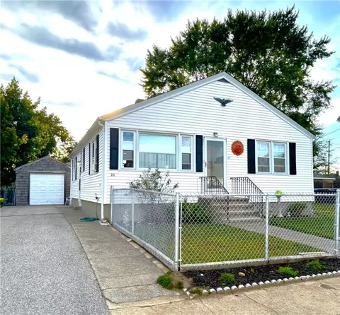 20 Dickinson Ave, North Providence, RI 02904