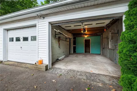 11 Longvue Ave, Westerly, RI 02891 photo 9