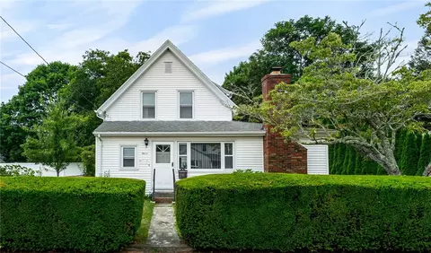 11 Longvue Ave, Westerly, RI 02891