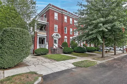 134 Irving Ave, Providence, RI 02906