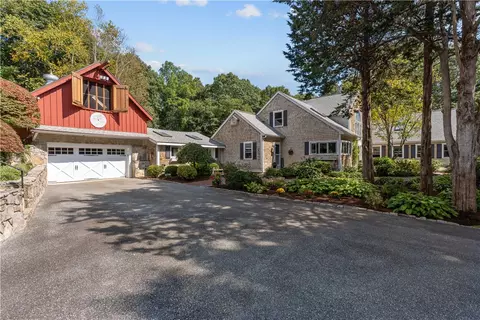 30 Middle Rd, East Greenwich, RI 02818