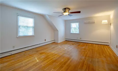 Bedroom - 367 Chestnut Hill Rd, Glocester, RI 02814 photo 3 of 3