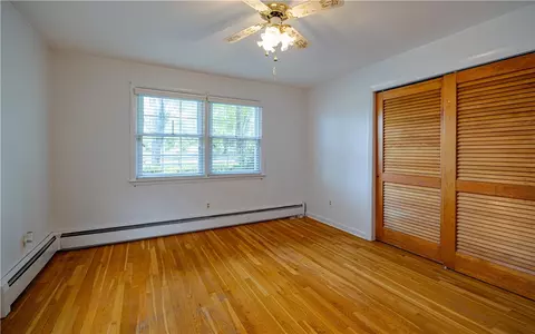 Bedroom - 367 Chestnut Hill Rd, Glocester, RI 02814 photo 2 of 3