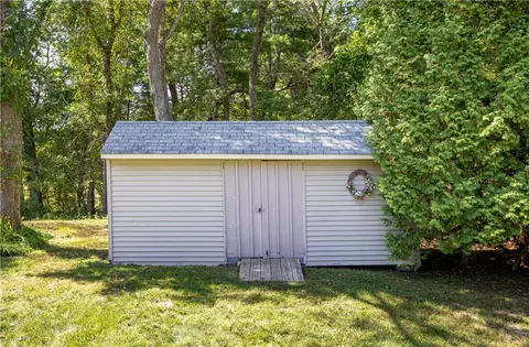 Exterior - 367 Chestnut Hill Rd, Glocester, RI 02814 photo 8 of 11