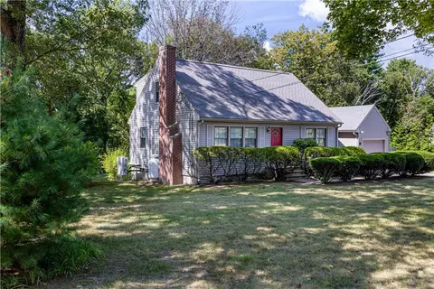 Exterior - 367 Chestnut Hill Rd, Glocester, RI 02814 photo 4 of 11