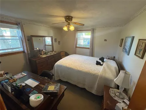 Bedroom - 100 Elberta St, Warwick, RI 02889 photo 1 of 5
