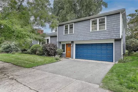 342 Grotto Ave, Providence, RI 02906