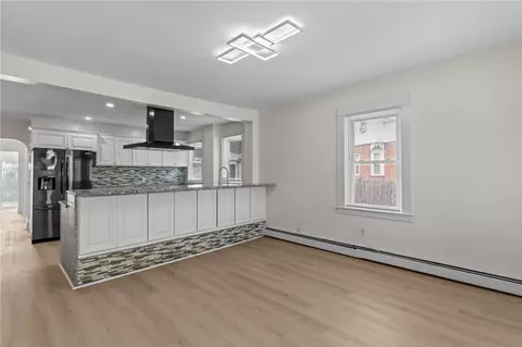 406 Killingly St, Providence, RI 02909 photo 10