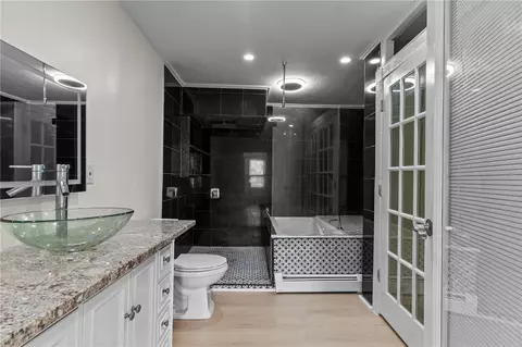 406 Killingly St, Providence, RI 02909 photo 7