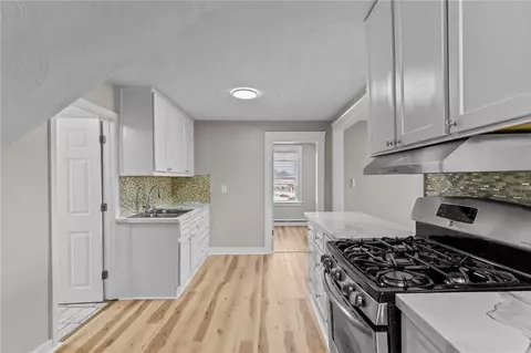 406 Killingly St, Providence, RI 02909 photo 5