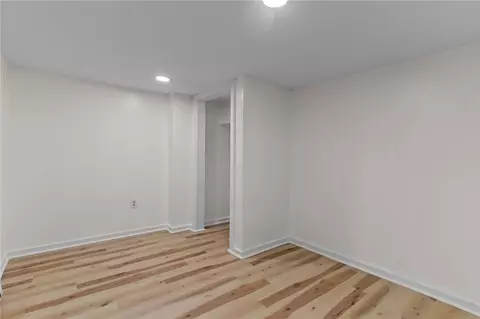 406 Killingly St, Providence, RI 02909 photo 33