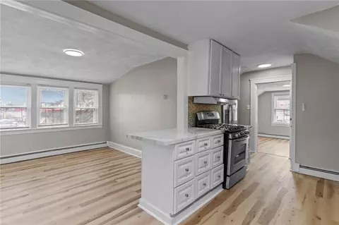 406 Killingly St, Providence, RI 02909 photo 34