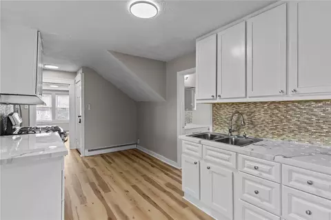 406 Killingly St, Providence, RI 02909 photo 44