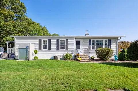 115 Holiday Ct, South Kingstown, RI 02879