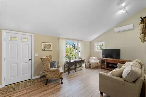 11 Observatory Rd, Warwick, RI 02888 photo 8
