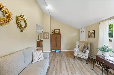 11 Observatory Rd, Warwick, RI 02888 photo 10