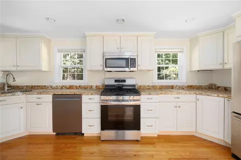 45 Cushing Rd, Warwick, RI 02888 photo 7