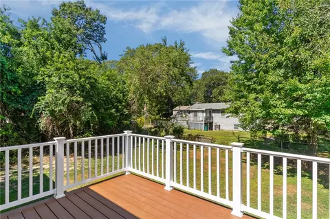 Exterior - 75 Marshall Ave, Warwick, RI 02886 photo 4 of 9