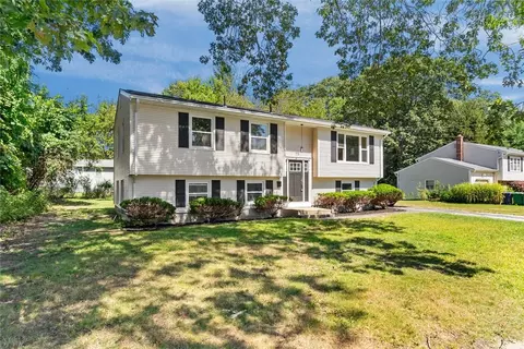 Exterior - 75 Marshall Ave, Warwick, RI 02886 photo 2 of 9