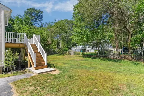 Exterior - 75 Marshall Ave, Warwick, RI 02886 photo 5 of 9