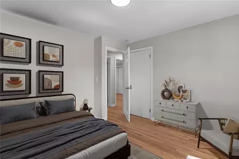 Bedroom - 75 Marshall Ave, Warwick, RI 02886 photo 2 of 5