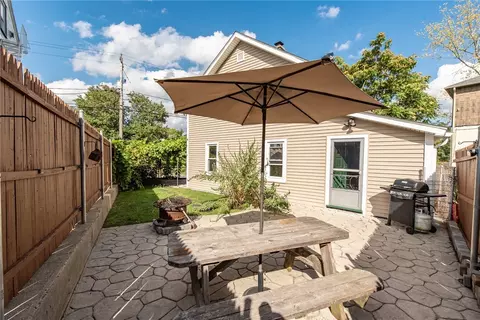 68 Northeast St, Woonsocket, RI 02895 photo 37