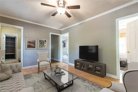 68 Northeast St, Woonsocket, RI 02895 photo 5