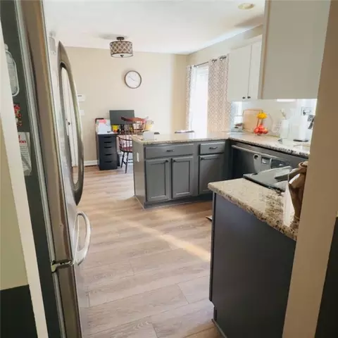 Entry Way - 212 Blade St, Warwick, RI 02886 photo 5 of 11