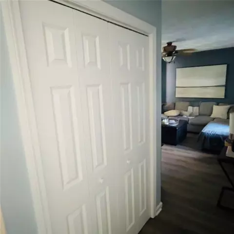 Entry Way - 212 Blade St, Warwick, RI 02886 photo 2 of 11