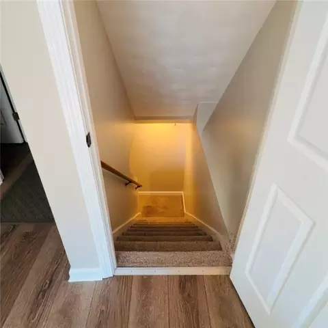 Entry Way - 212 Blade St, Warwick, RI 02886 photo 10 of 11
