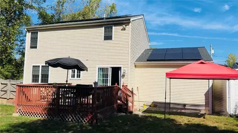 Exterior - 212 Blade St, Warwick, RI 02886 photo 5 of 10