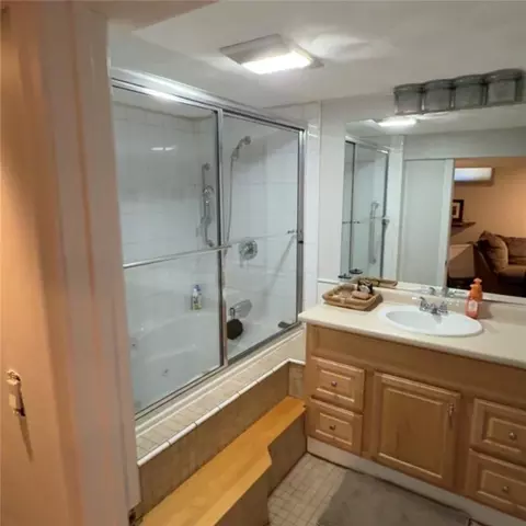 Bath - 212 Blade St, Warwick, RI 02886 photo 3 of 3