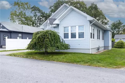 Exterior - 14 Delaware Ave, Warwick, RI 02888 photo 1 of 6