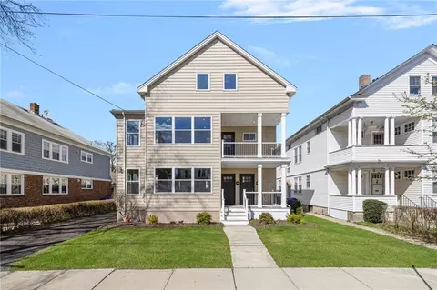 146 Evergreen St, Providence, RI 02906