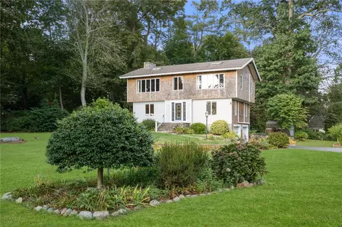 40 Penny Pond Rd, Tiverton, RI 02878