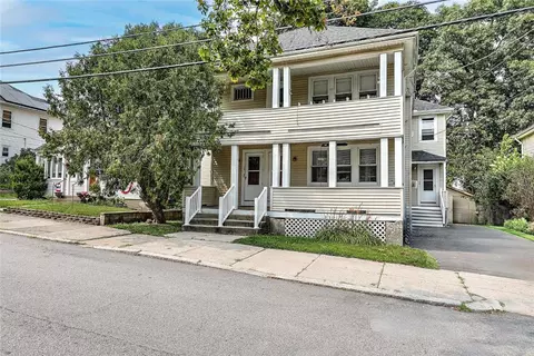 136 Hillside Ave, Pawtucket, RI 02860