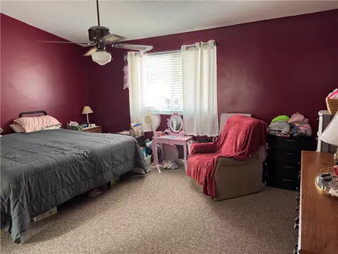 Bedroom - 794 Williamsburg Cir, Warwick, RI 02886 photo 2 of 3