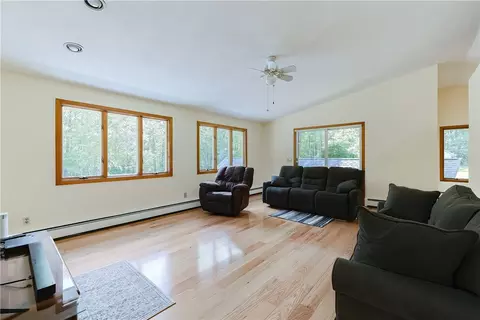 Living - 85 Indian Trl, Glocester, RI 02814 photo 2 of 6