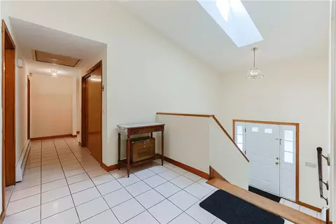Entry Way - 85 Indian Trl, Glocester, RI 02814 photo 1 of 2