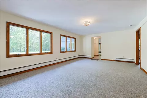 Living - 85 Indian Trl, Glocester, RI 02814 photo 5 of 6